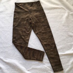 Onzie Camo HIGH RISE Yoga Pants